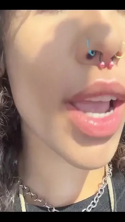 Play with This Pussy While I Play with My Spit