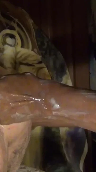 Pegging Shoulder Fisting MLlF Clip 1
