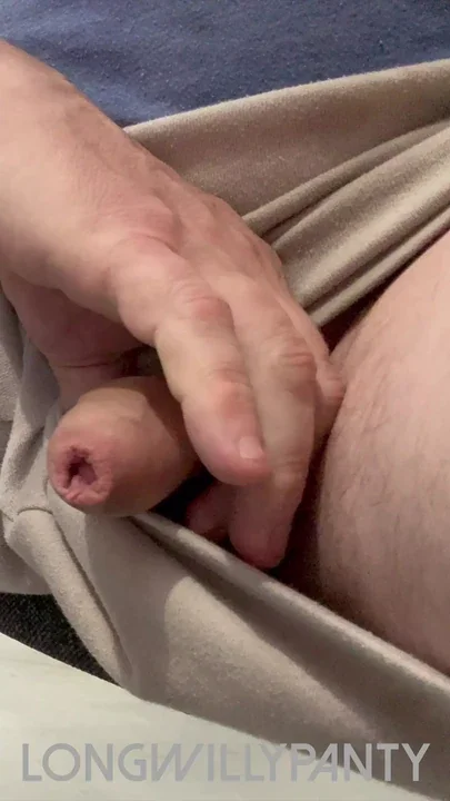 Straight guy flashing his uncut cock in the shop
