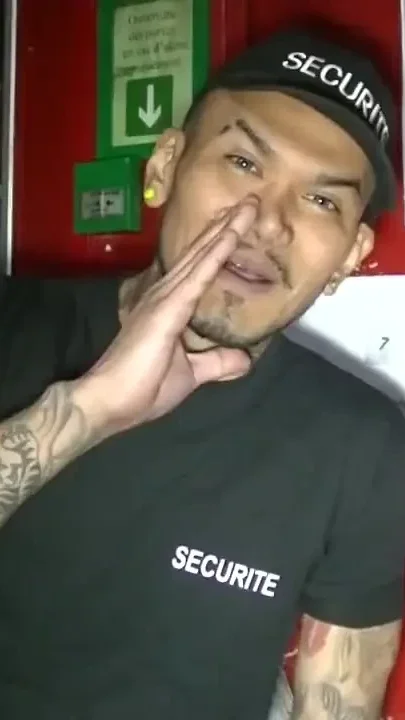 Latino pig fucked by Pablo Bravo in backroom