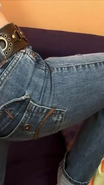 Hairy blonde teen enjoys pleasuring herself