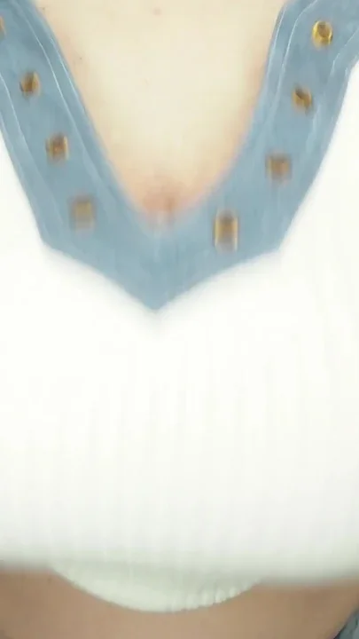 I Cut My Top with Scissors so That My Boobs Come Out
