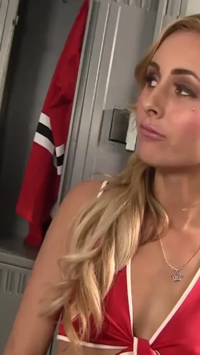 Hot cheerleader flexes her horny pussy for huge cock to fit