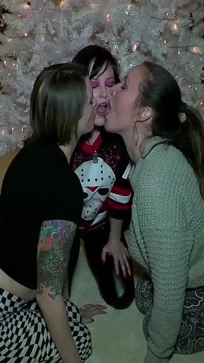 Sucking toes and eating ass