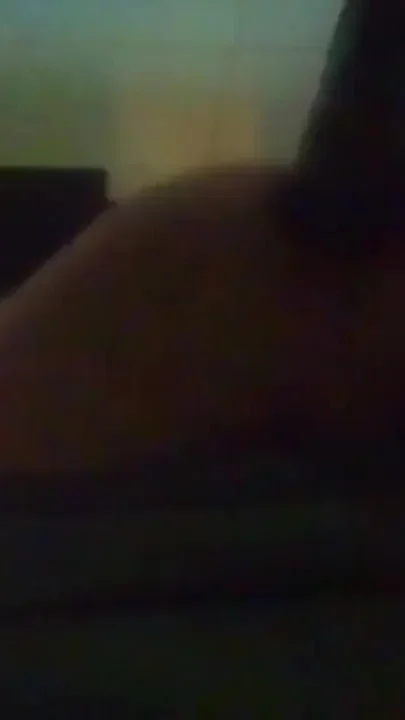 Ninu open ass in a lube week