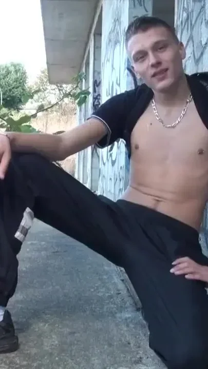 Straight skaterboy fucked by Jimy in exhib outdoor place