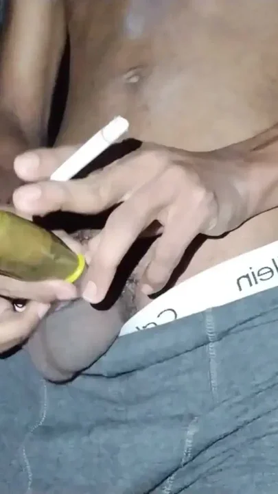 Xvideo big cock handjob and smoking Clip 1