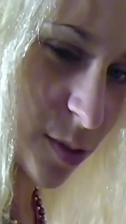 Karina Pretty Young Blonde Karina Getting Naked