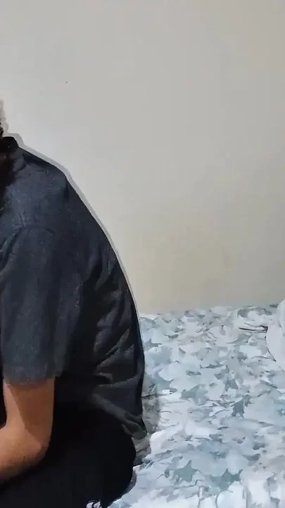 I Was Called to Give a Massage to the Hot MILF and She Ended up Making Me Cum