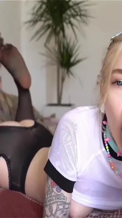 Sweet Babe Works Out Her Wet Pussy