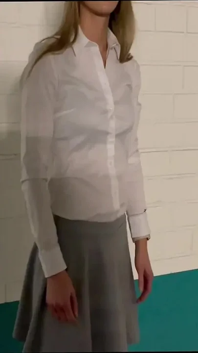 Hobby Whore Is Persuaded to Fuck by the Agency Boss