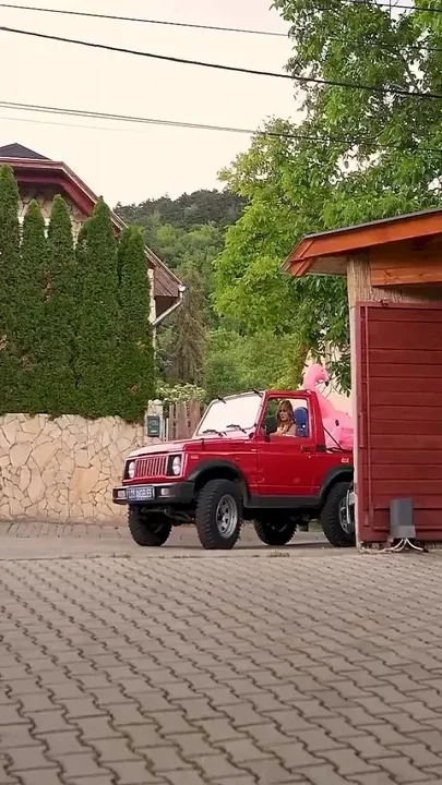 MILF Seduces Businessman at Door - Blowjob Leads to Intense Fucking and Cumshot