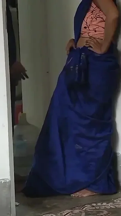 Bhabhi Called Someone Home and Fucked Her Pussy