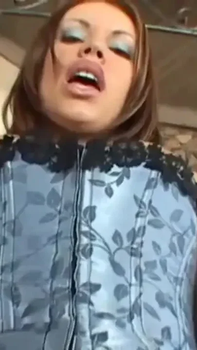 Hard double penetration for a nasty bitch