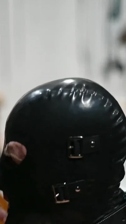 Latex Bubbles pegging challenge Clip 1