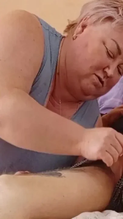 Cum in Stepmom's Mouth After Jerking off and Blowjob