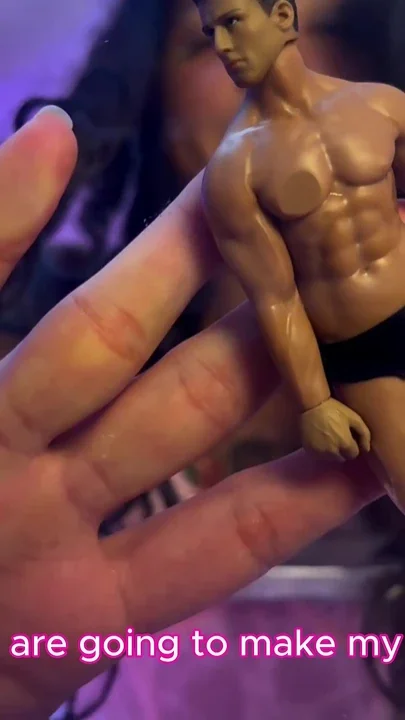 Giantess Uses the Small Human as a Sex Toy Facesitting Pee Desperation