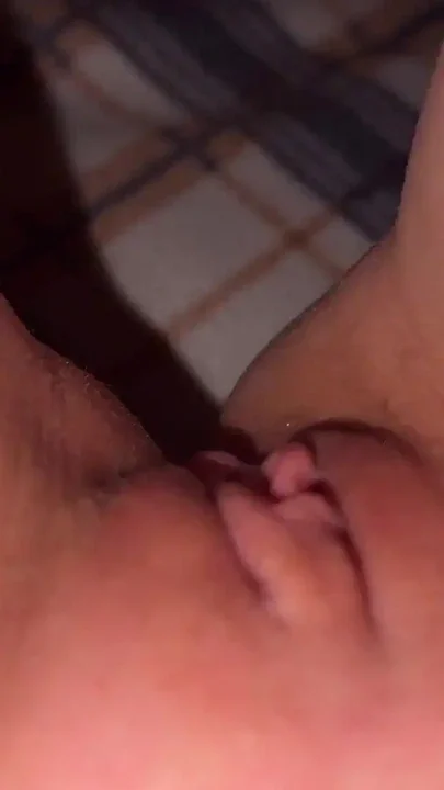 OMG I'M CUMMING HARD CLOSE UP PUSSY ORGASM Clip 2