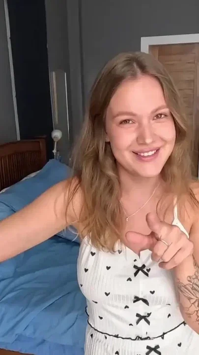 Cheated on my wife with my new neighbor Cum on her huge ass Clip 1