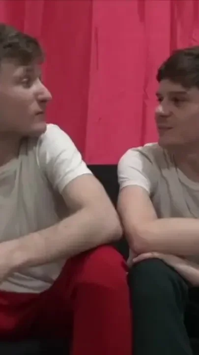 Two sexy French twinks fucking barbeakc for fun