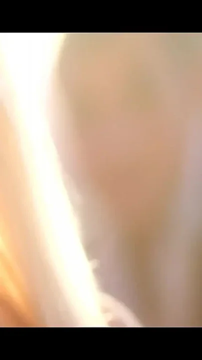 Blonde Girl Gets an Orgasm From Kissing