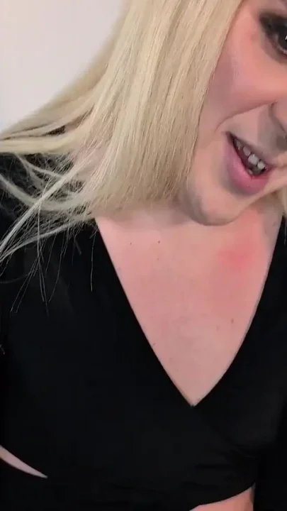 A Sissy Gets Fucked by a Fan
