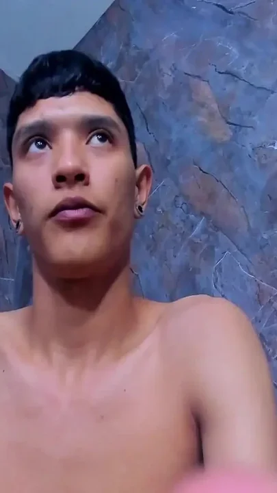 Hot Latin Couple Doing an Intense Blowjob Show