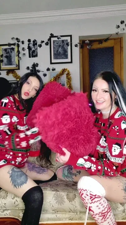 Domina Nika and DarkspaceSolar rub their pussies on pillow imagine your face in
