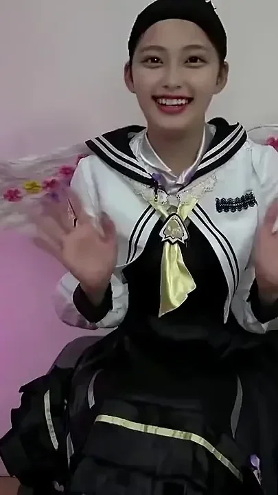 Asian Angel 26709