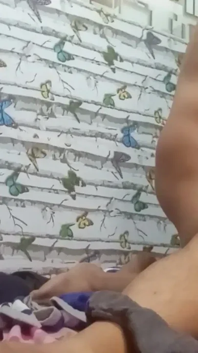 Two Pinoy Security Guys Jerk Off After Work Clip 1