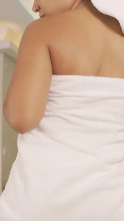 Multi-orgasmic Vibration and Squirt