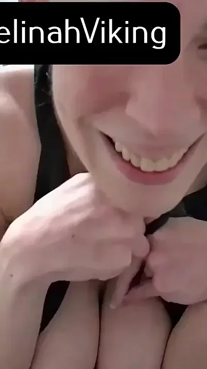 Live Tit Worship JOI