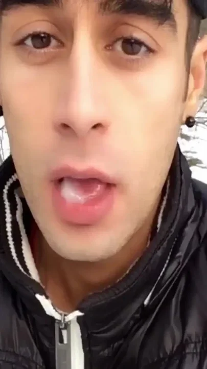 Cum Play on Tongue and Swallowing Load From Cruiser