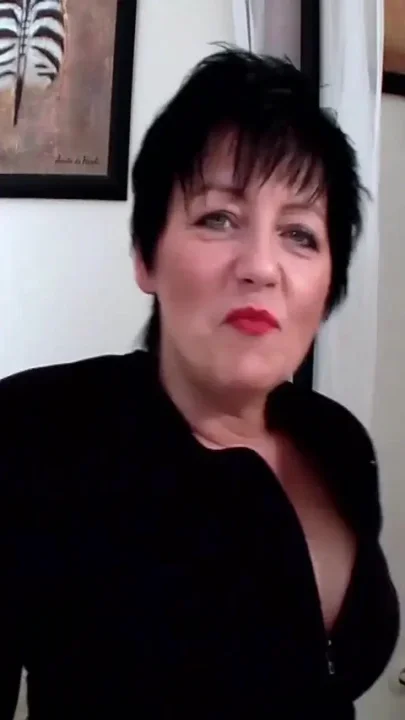 Hairy mature gets pleasured from her fucker