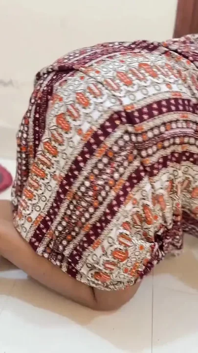 Big Ass Egyptian Hot Maid Stuck Under Bed & Naked Her Ass