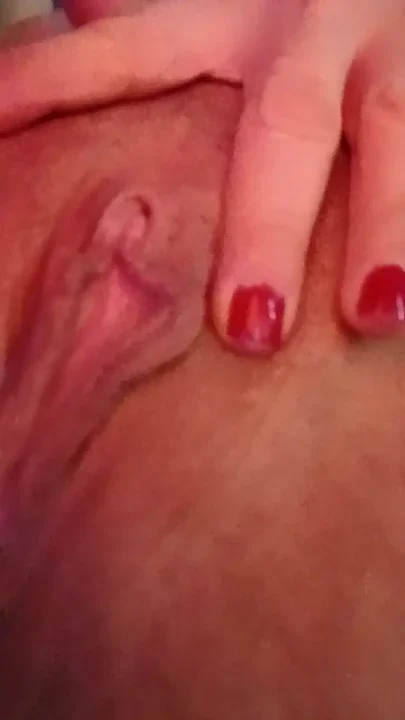 Im so wet baby come see