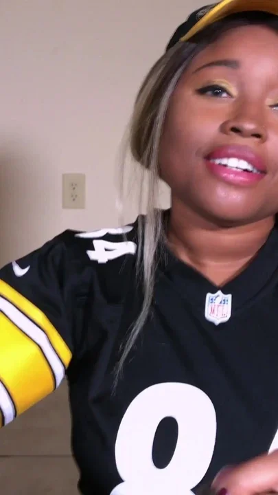 A Black and Yellow Blowjob From Nina Rivera