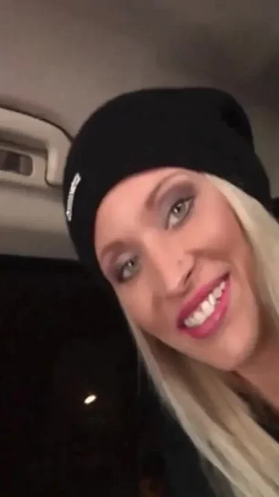 Blonde Fucked Hard in Fick Bus
