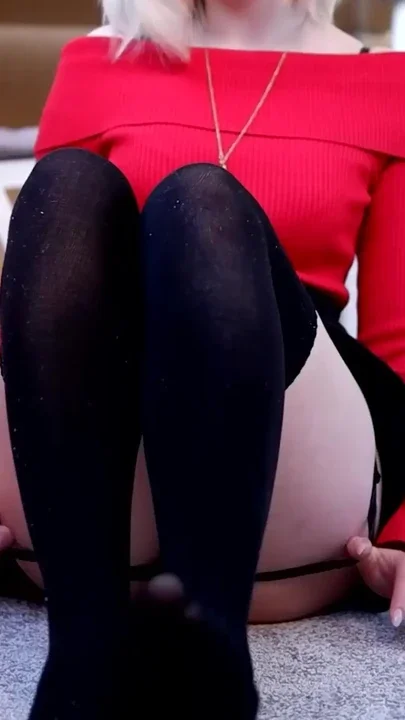 Bad girl doesnt need to wear pantie