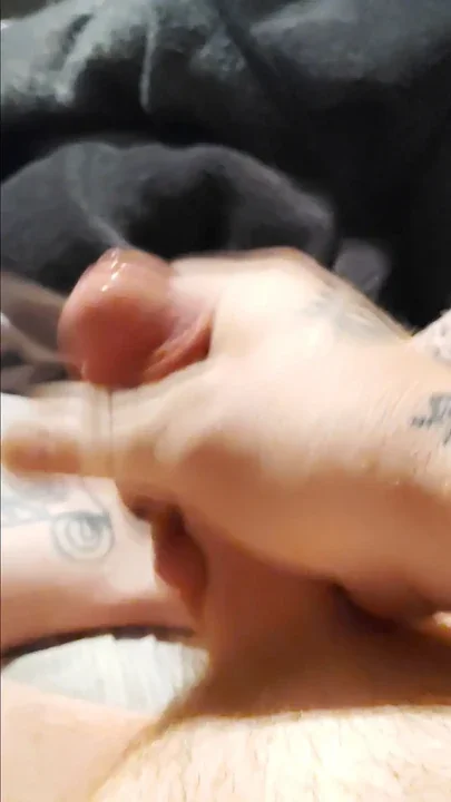 No one wants to play Wanna play and smoke message me