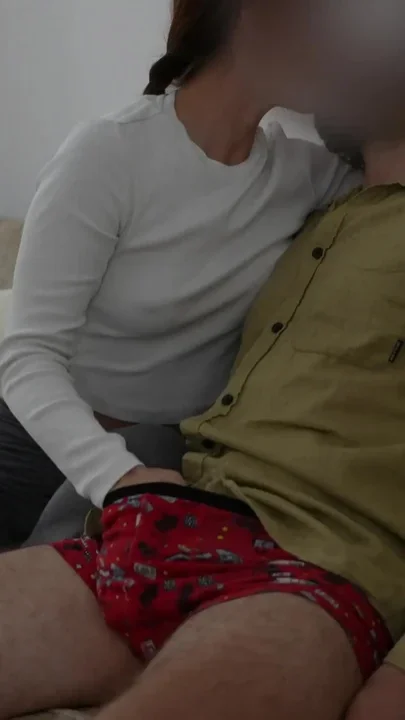 A wife always knows how to make him feel good Clip 1