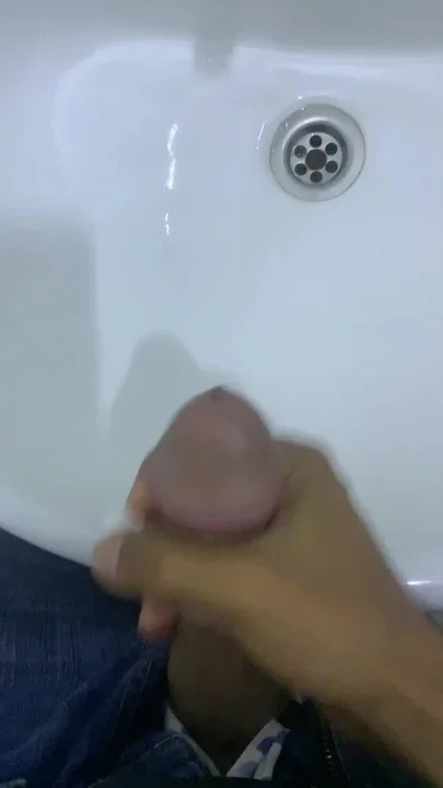 I Had to Jerk Cause I Feel Horny at Work