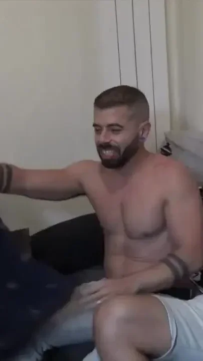 Guillem Ramos fucked bareback by Hurricane in Paris