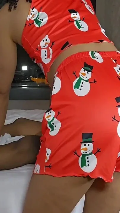 Trans Getting Fucked Raw After Showing Her Ass to Boyfriend