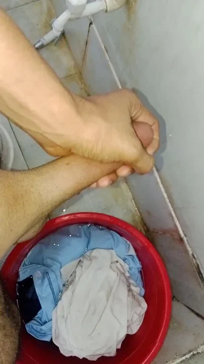 Today I want to do mastarbates in bathroom Clip 2