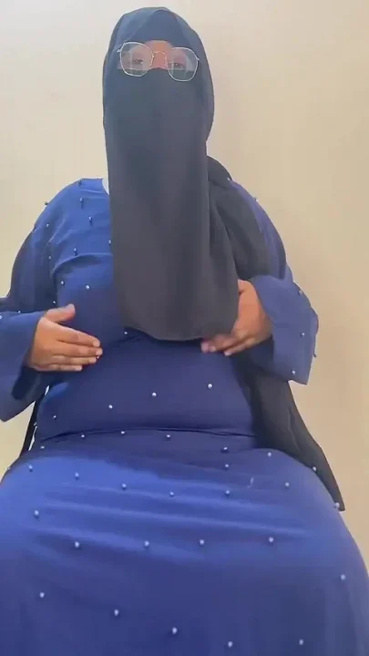 Arabian Hot Chubby Shy Girl Want Pussy & Anal Fuck