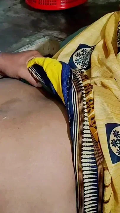 Bhabhi Ki Chudai in Hindi Clip 2