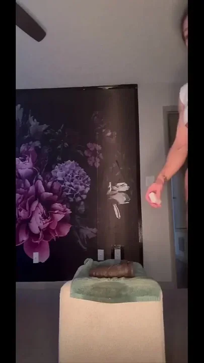 Muscle Slut Masturbation