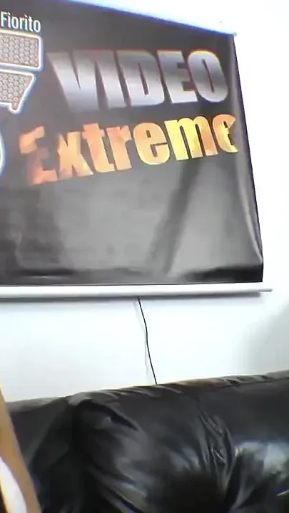 Hot Lesbian Kisses Mega Latinas