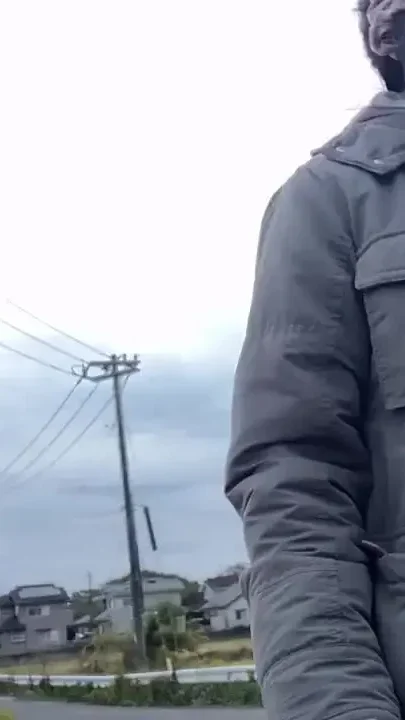 Self-training No 33 Leaking Walk Along the Highway